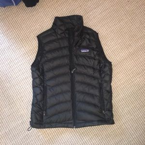 Gently used Patagonia down vest size small
